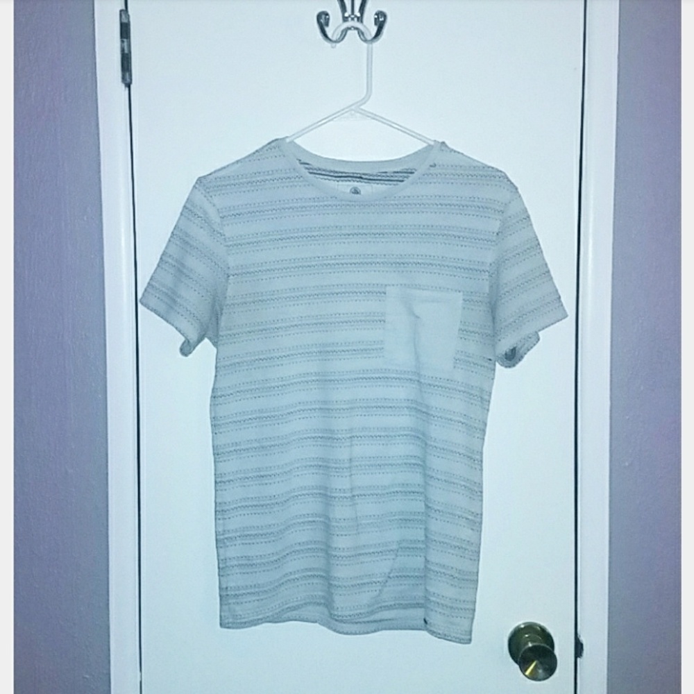 ON THE BYAS pocket t-shirt